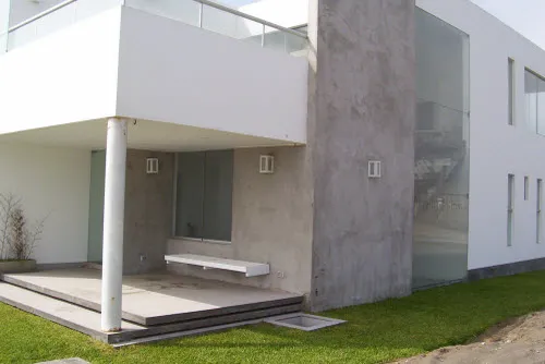 Casa de playa Las Gramas, Km 69, Panamericana Sur, 2006. Fotografía 3 de 8.