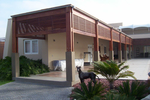 FALCÓN CASA DESEOS - Paracas